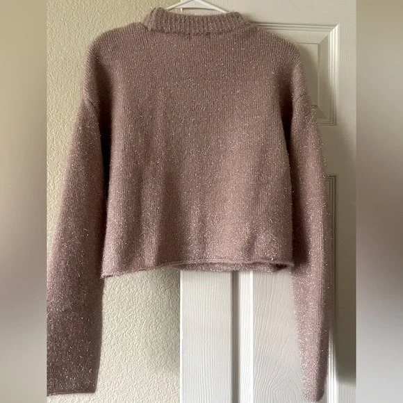 H&M cropped sparkly sweater - Picture 2 of 4